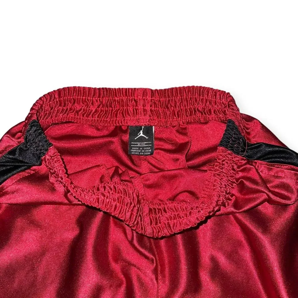 Jordan Vintage Super Rare Basketball Dazzle Shorts Silky Red Black Youth XL Smal
